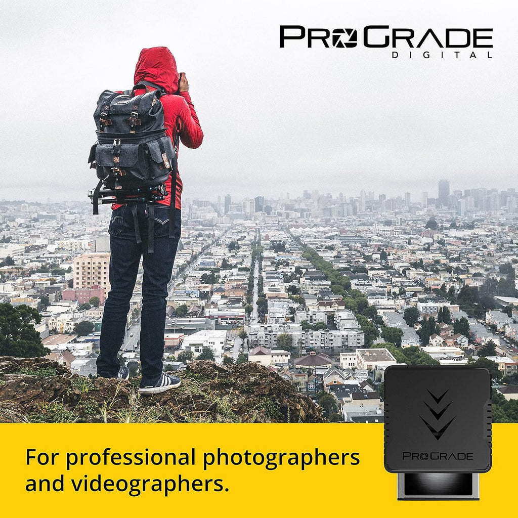 Compact Flash and SD UHS-II Dual-Slot Memory Card Reader D333