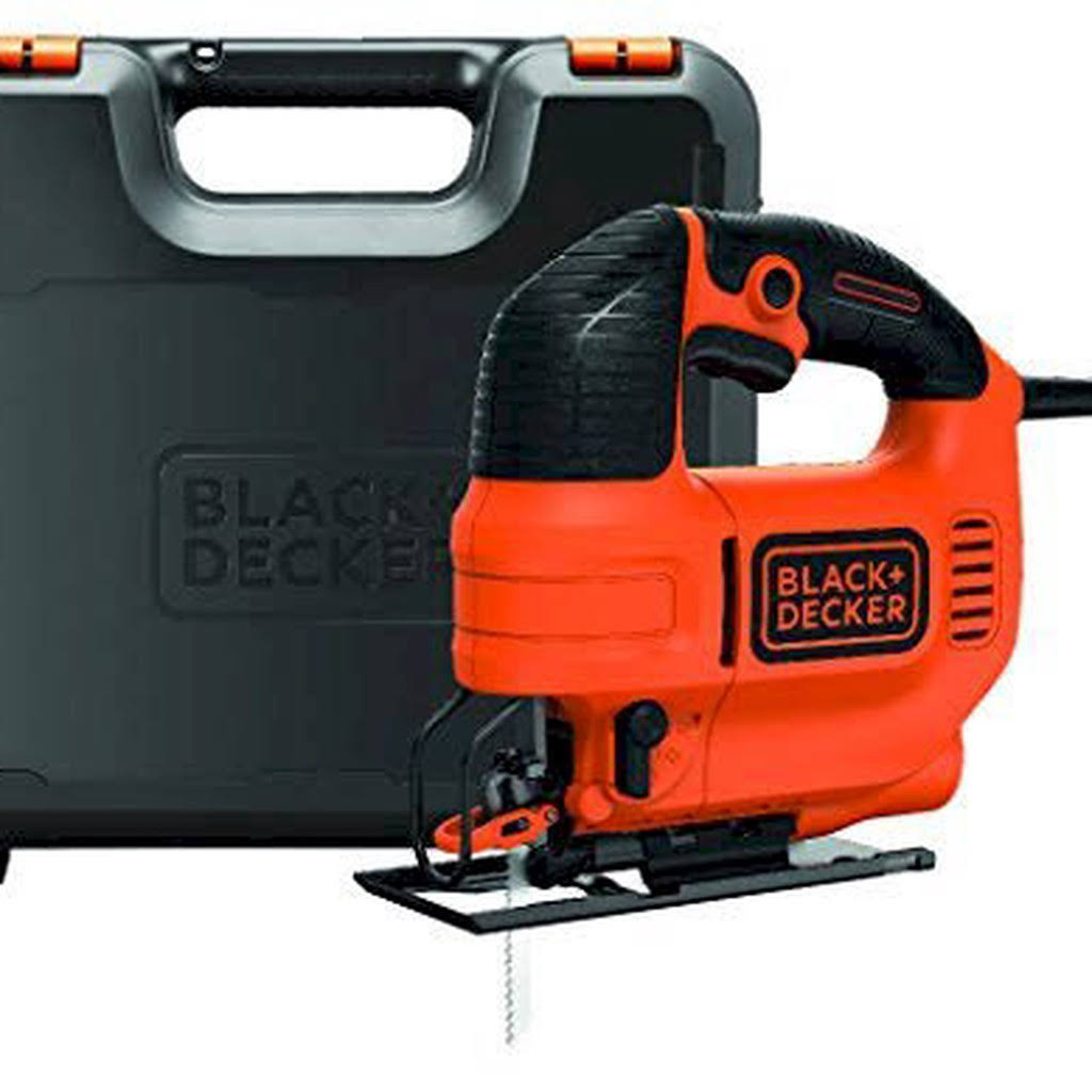 Black and Decker Sierra Pendulum Swing 480W + Briefcase E139