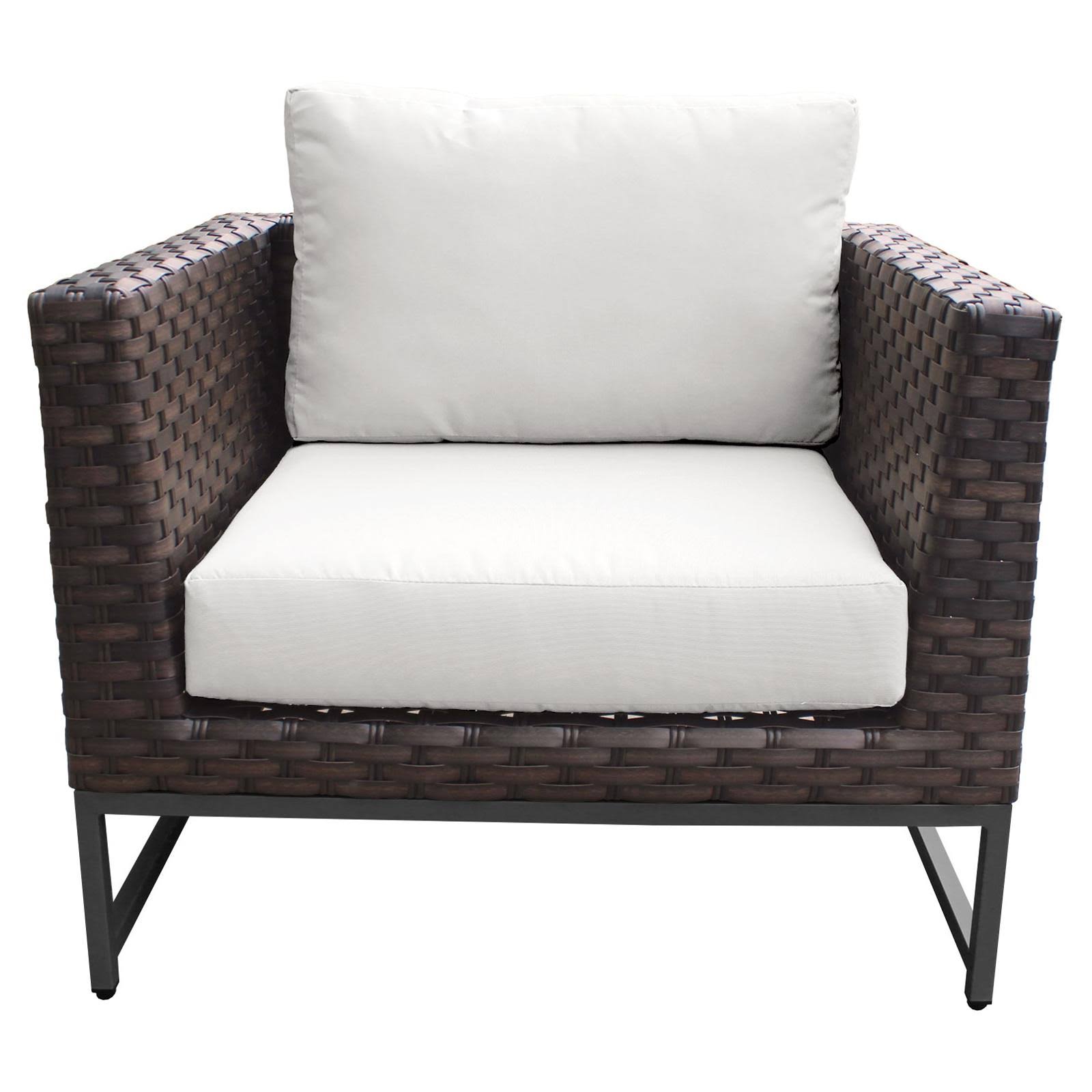 Sail White Club Chair D876027