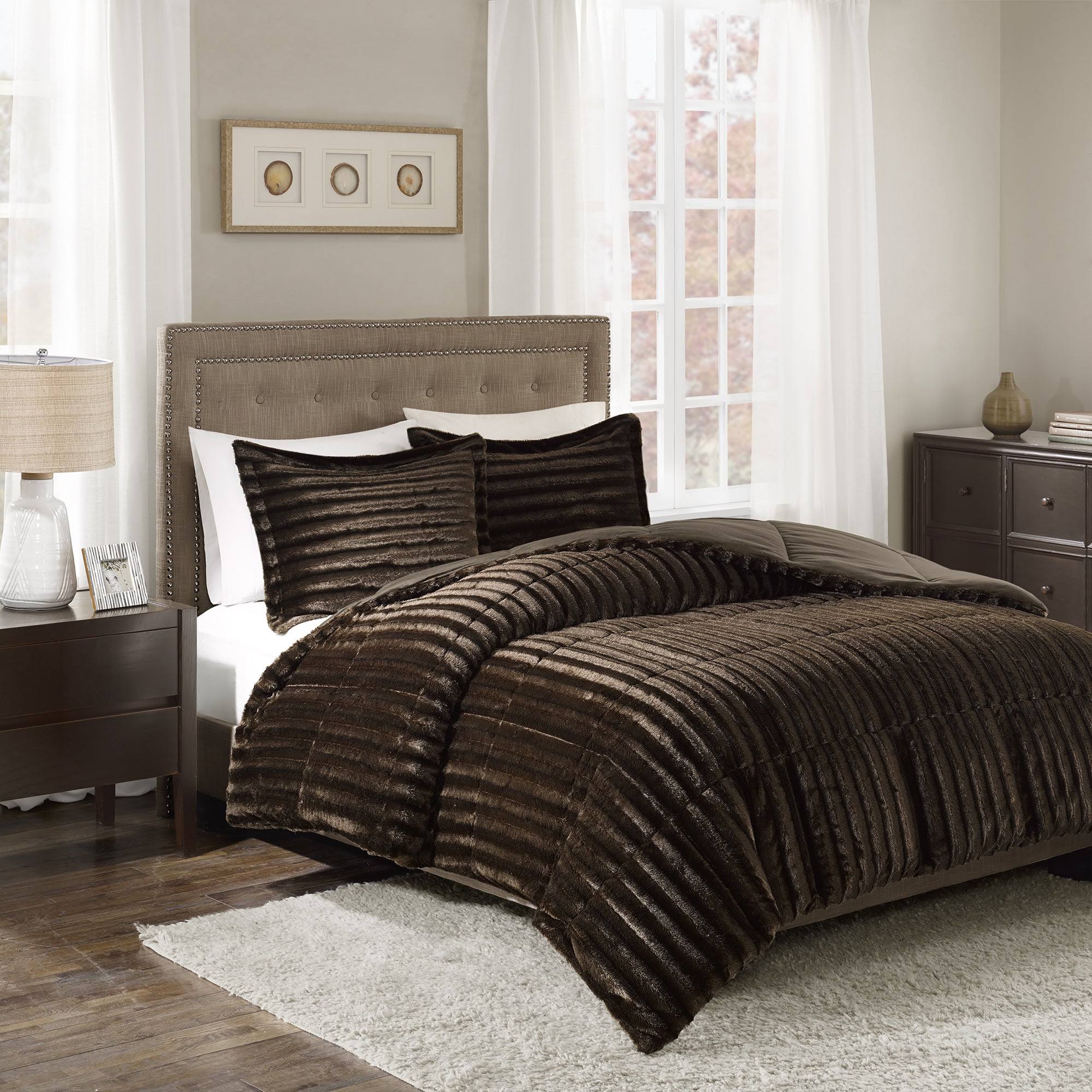 Grey Faux Fur Comforter Mini Set King/Cal King U37918