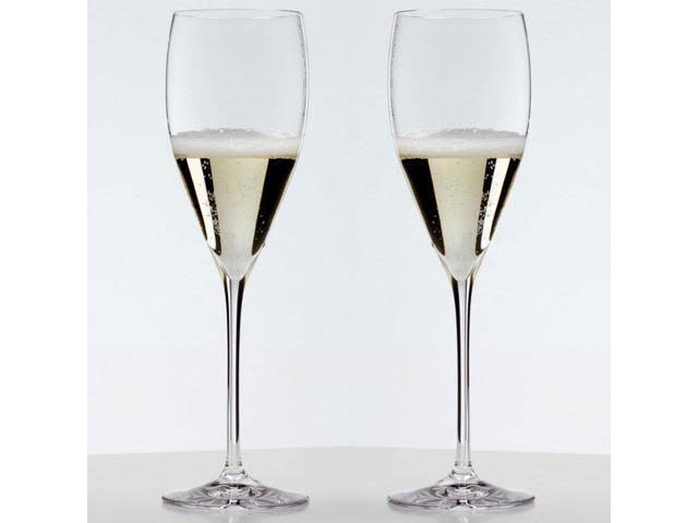 2 count Champagne Glass R66023