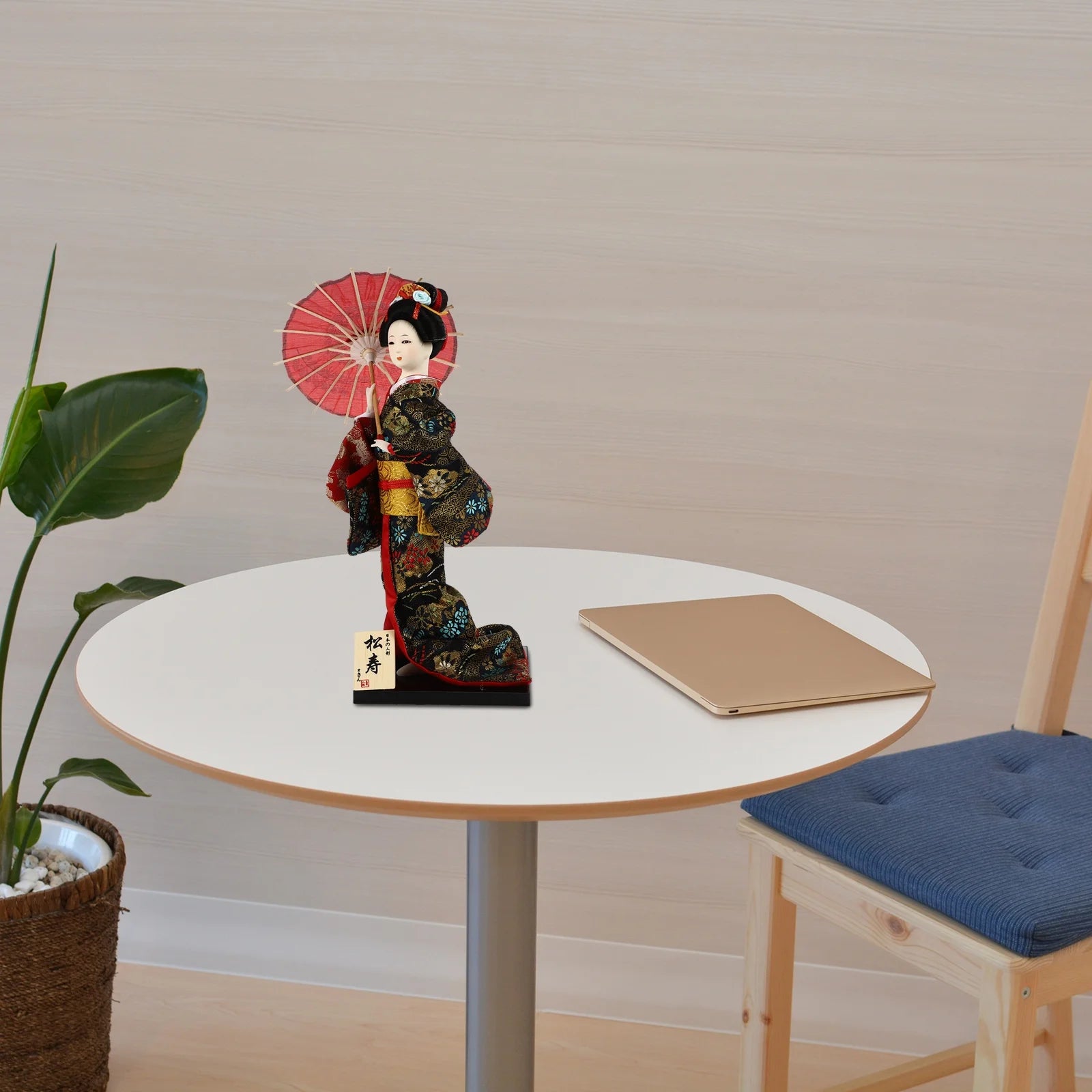 2 Count Japanese Geisha Wooden Doll Figurines A3521
