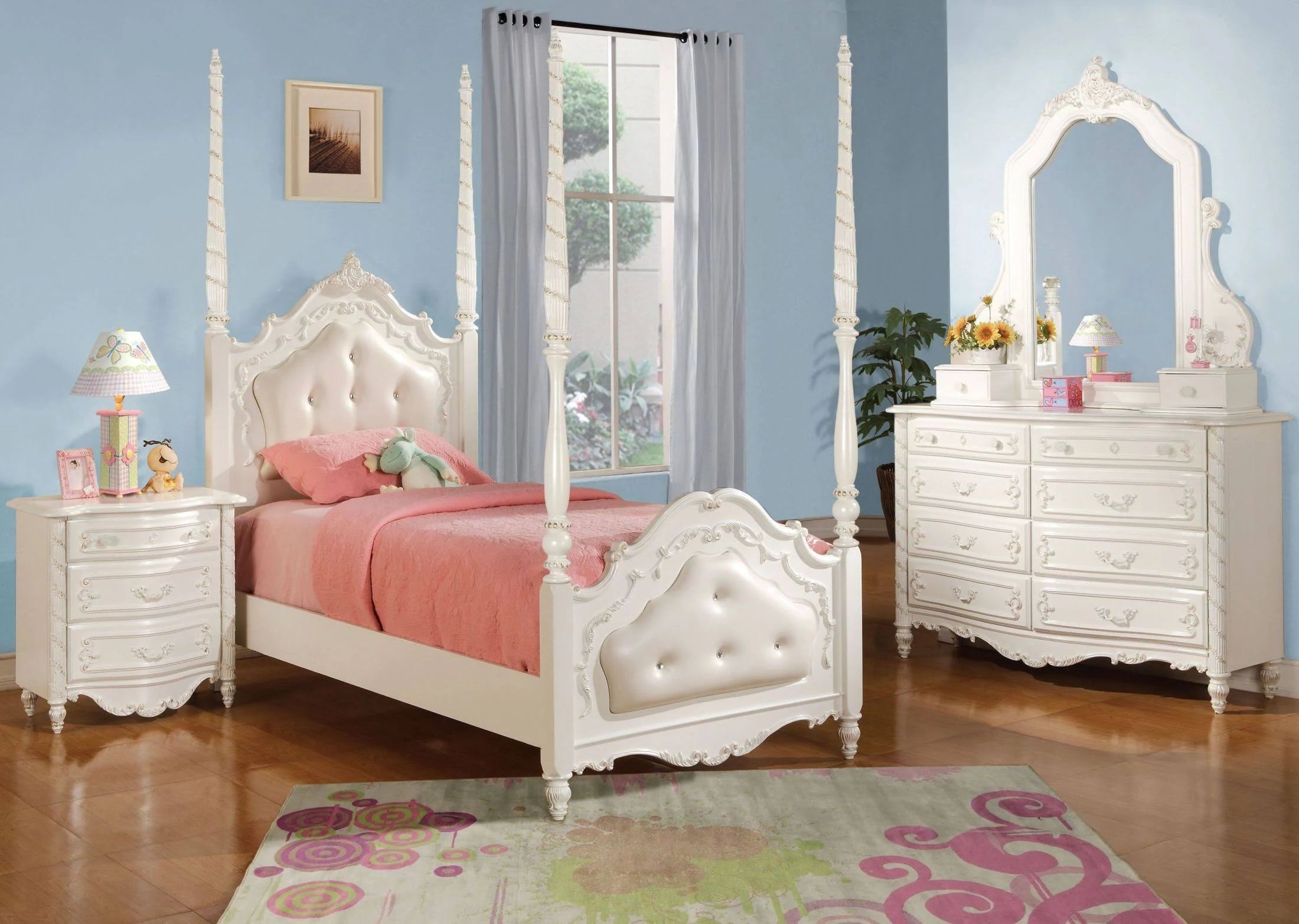 Pearl White Full Poster Bed D80246