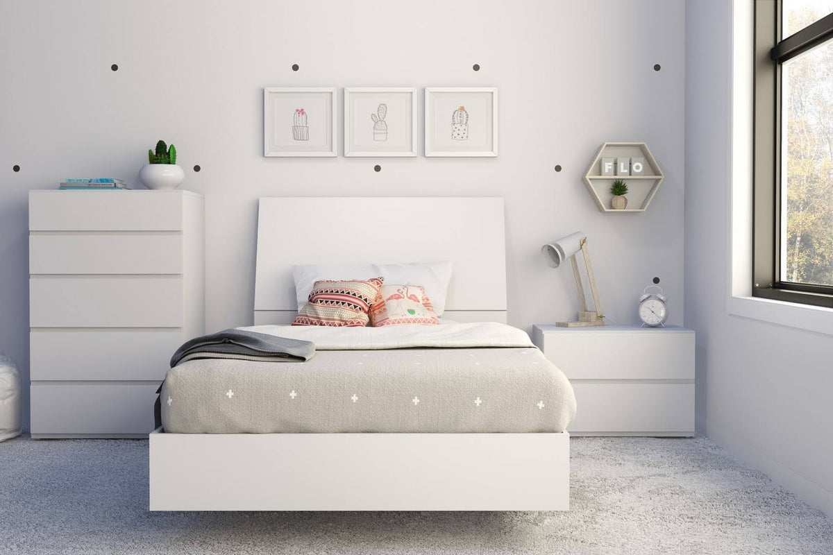 White Five Drawer Chest W81286