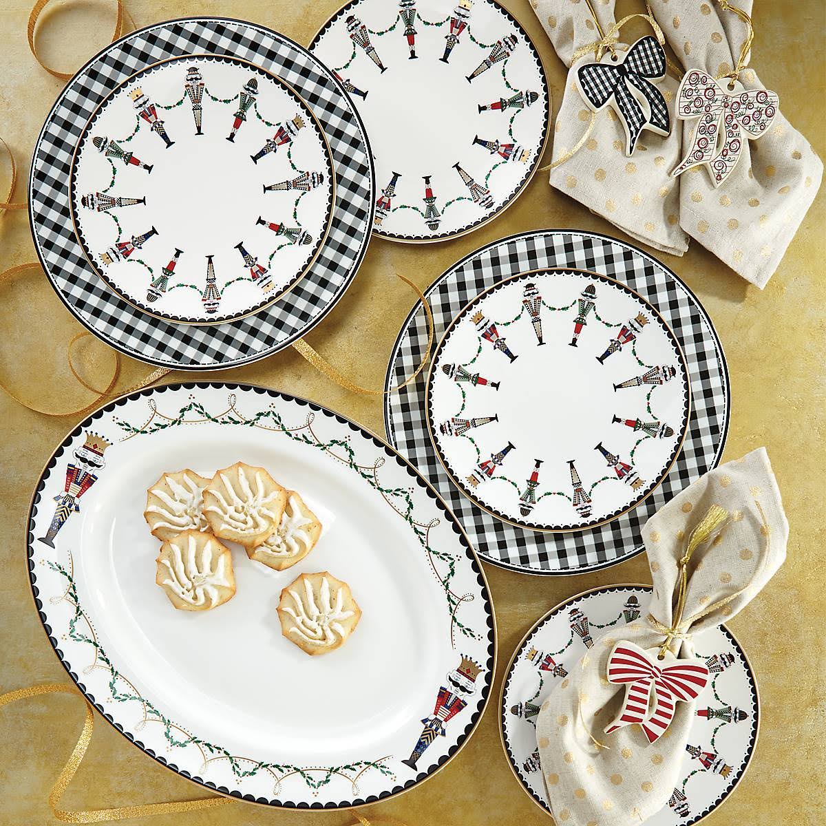 Nutcracker Platter F703