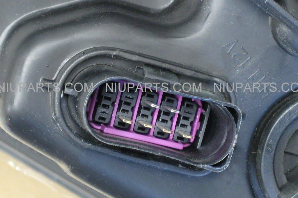 Headlight Passenger Side G23571