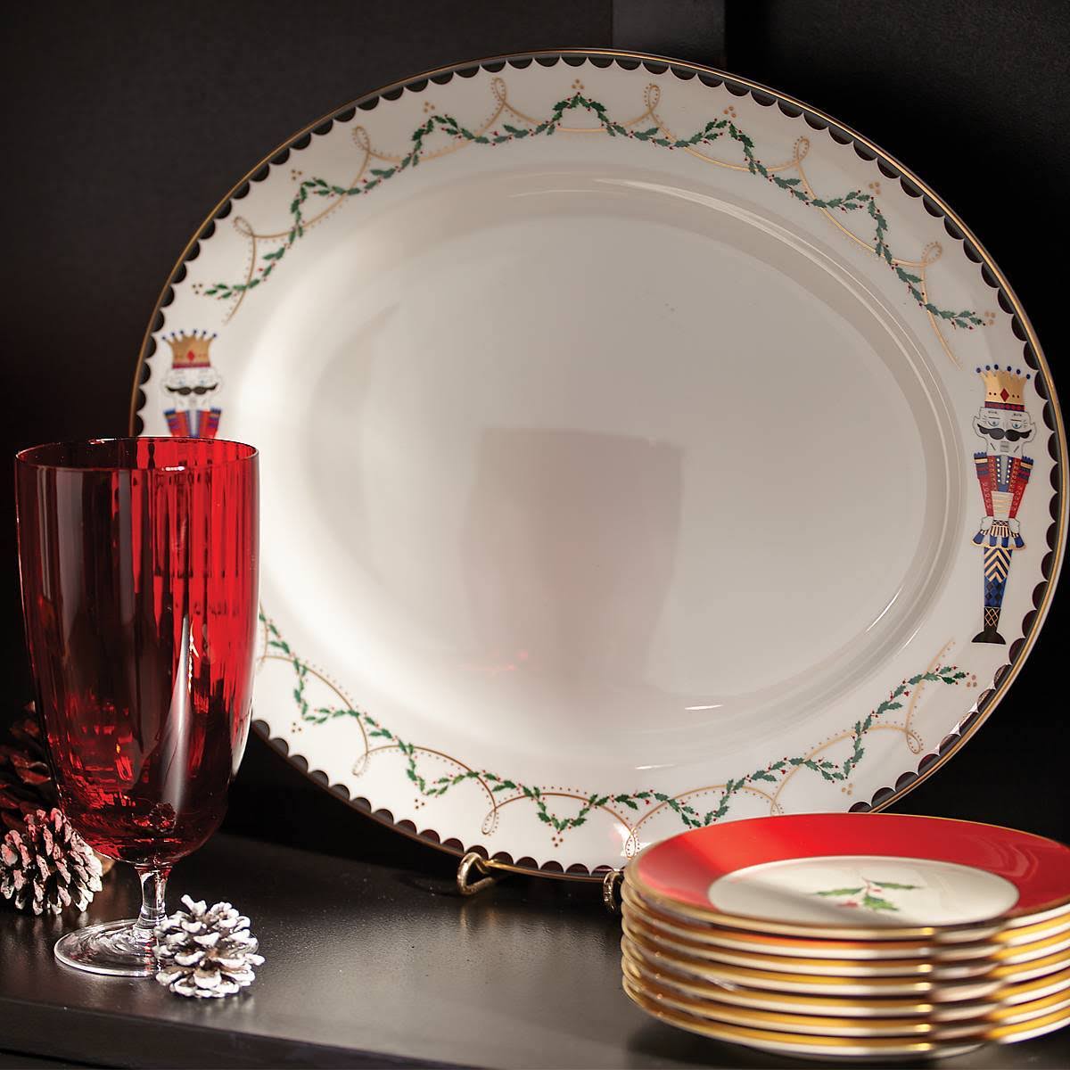 Nutcracker Platter F703