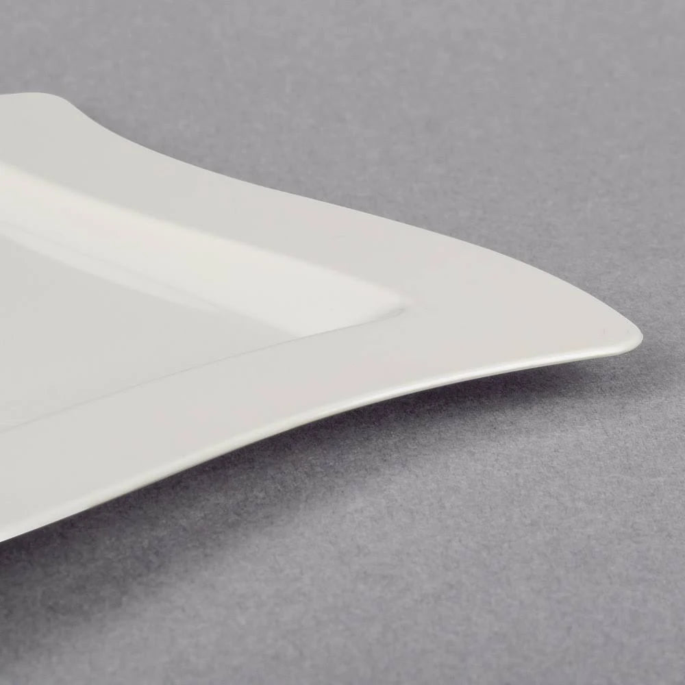 6.5x22 Disposable Plastic Dessert Plates Y461